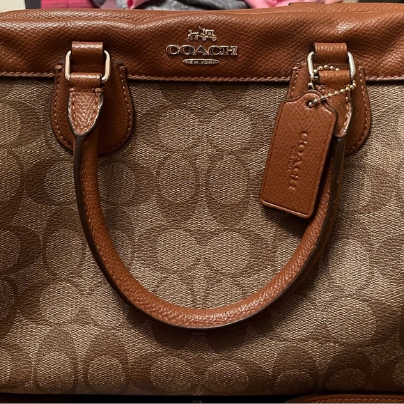 Womens Coach tan crossbody satchel. - Picture 2 of 8